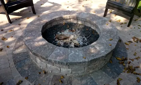 Modern fire pit